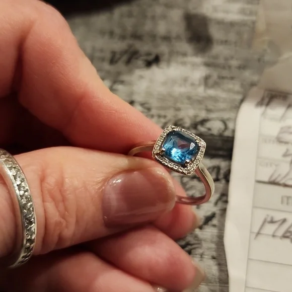 14k White Gold Ladies Blue & Diamond Ring ring - Picture 8 of 17